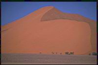 Sossuvlei_dune.jpg